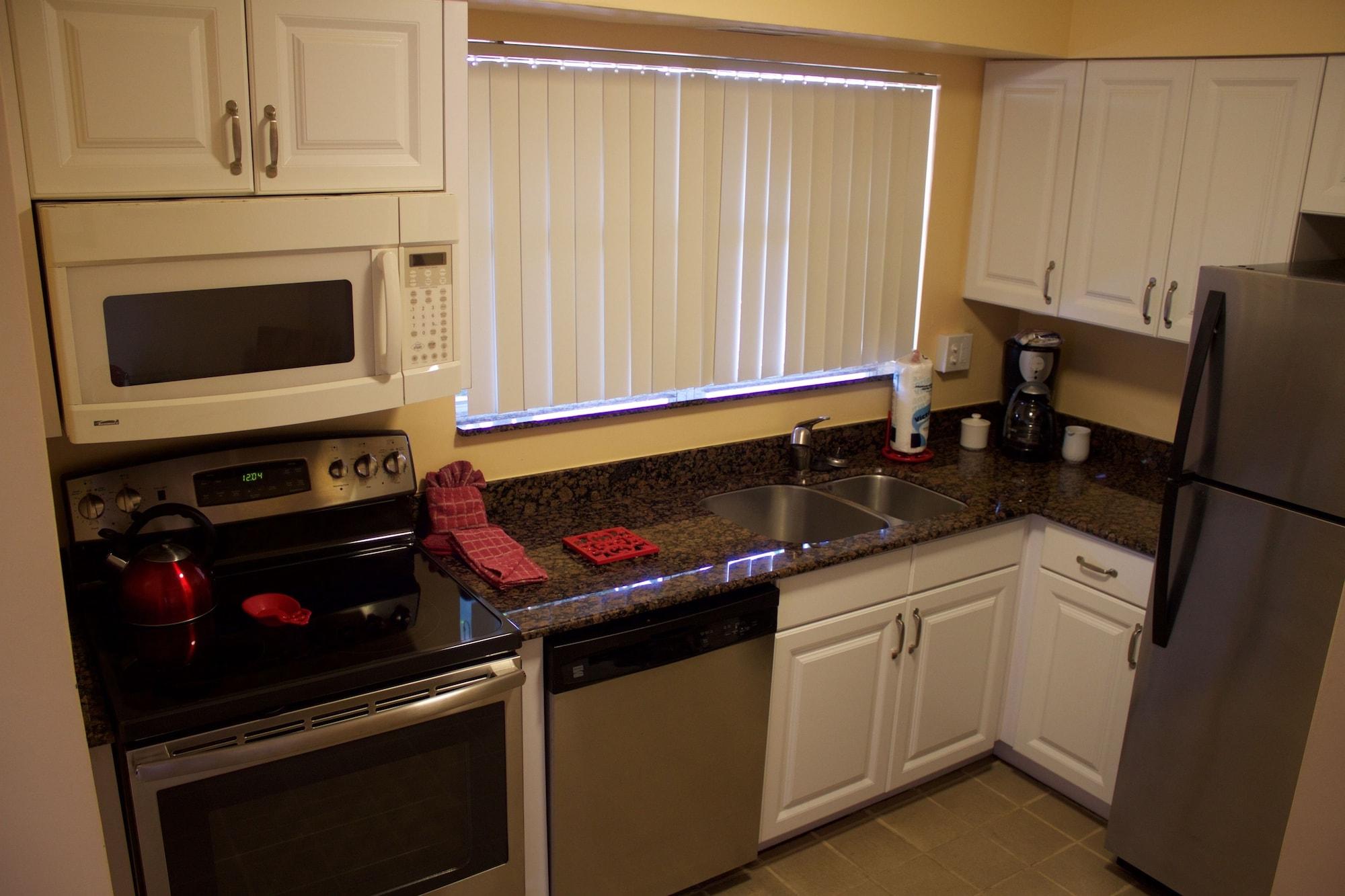 Palm Beach Waterfront Condos - Full Kitchens! Lake Worth Beach Exterior foto