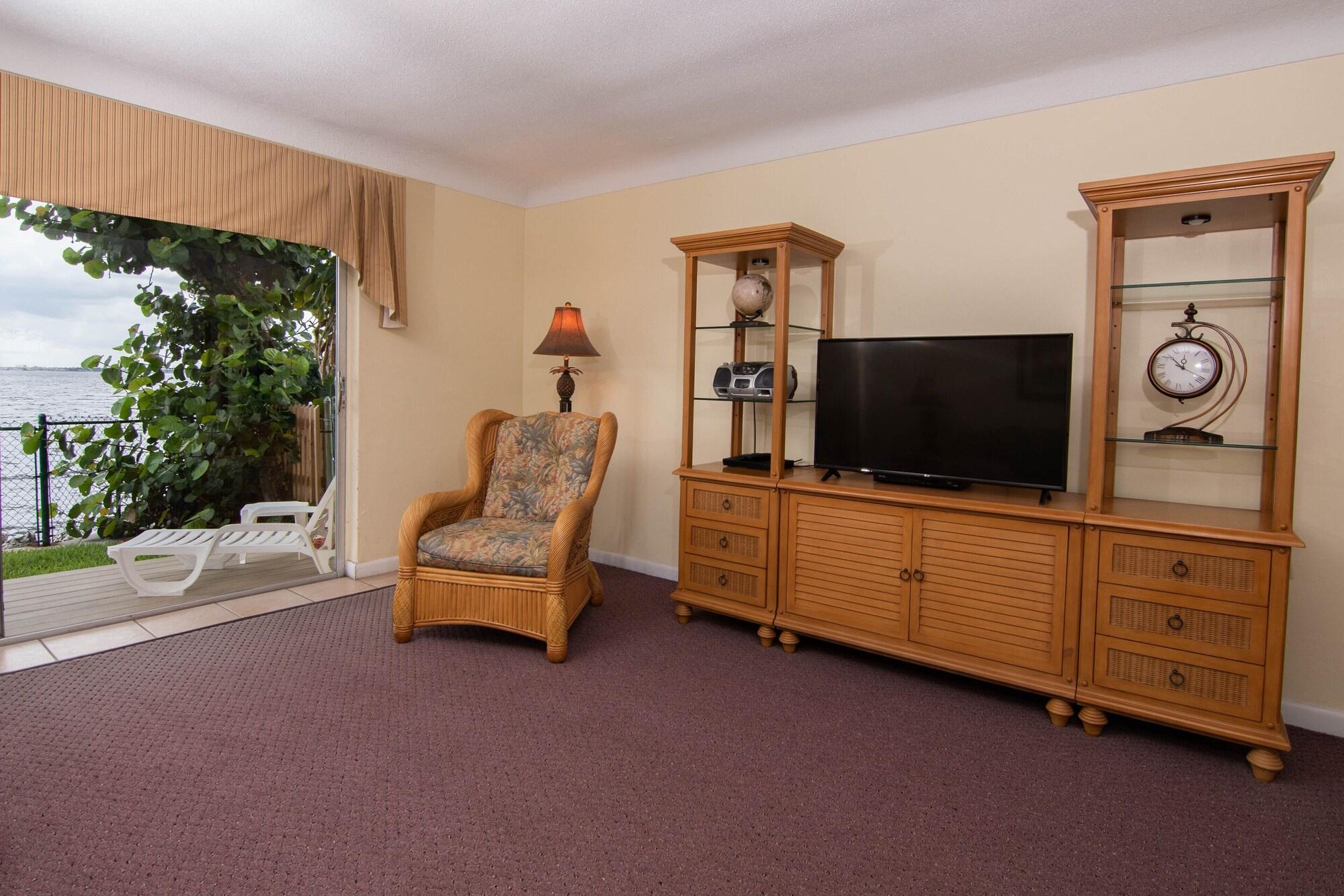 Palm Beach Waterfront Condos - Full Kitchens! Lake Worth Beach Exterior foto