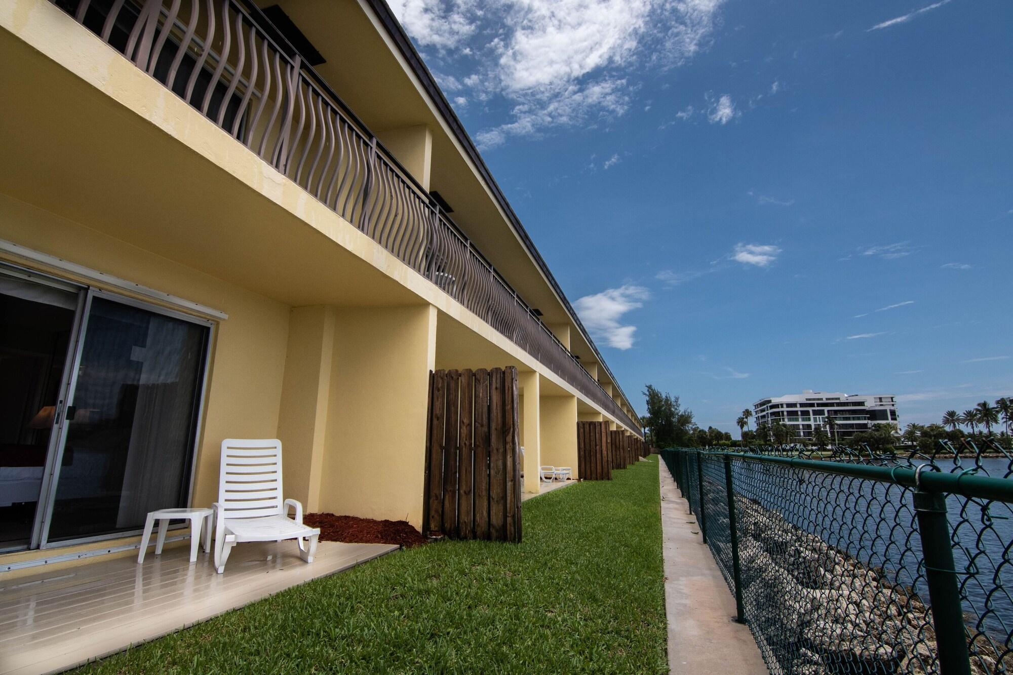 Palm Beach Waterfront Condos - Full Kitchens! Lake Worth Beach Exterior foto